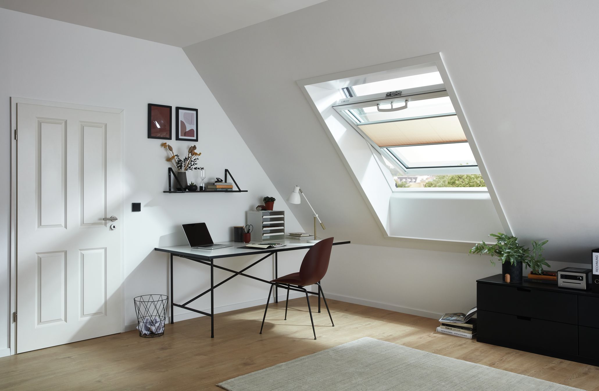Dachfenster im Arbeitszimmer Dachfenster im Arbeitszimmer